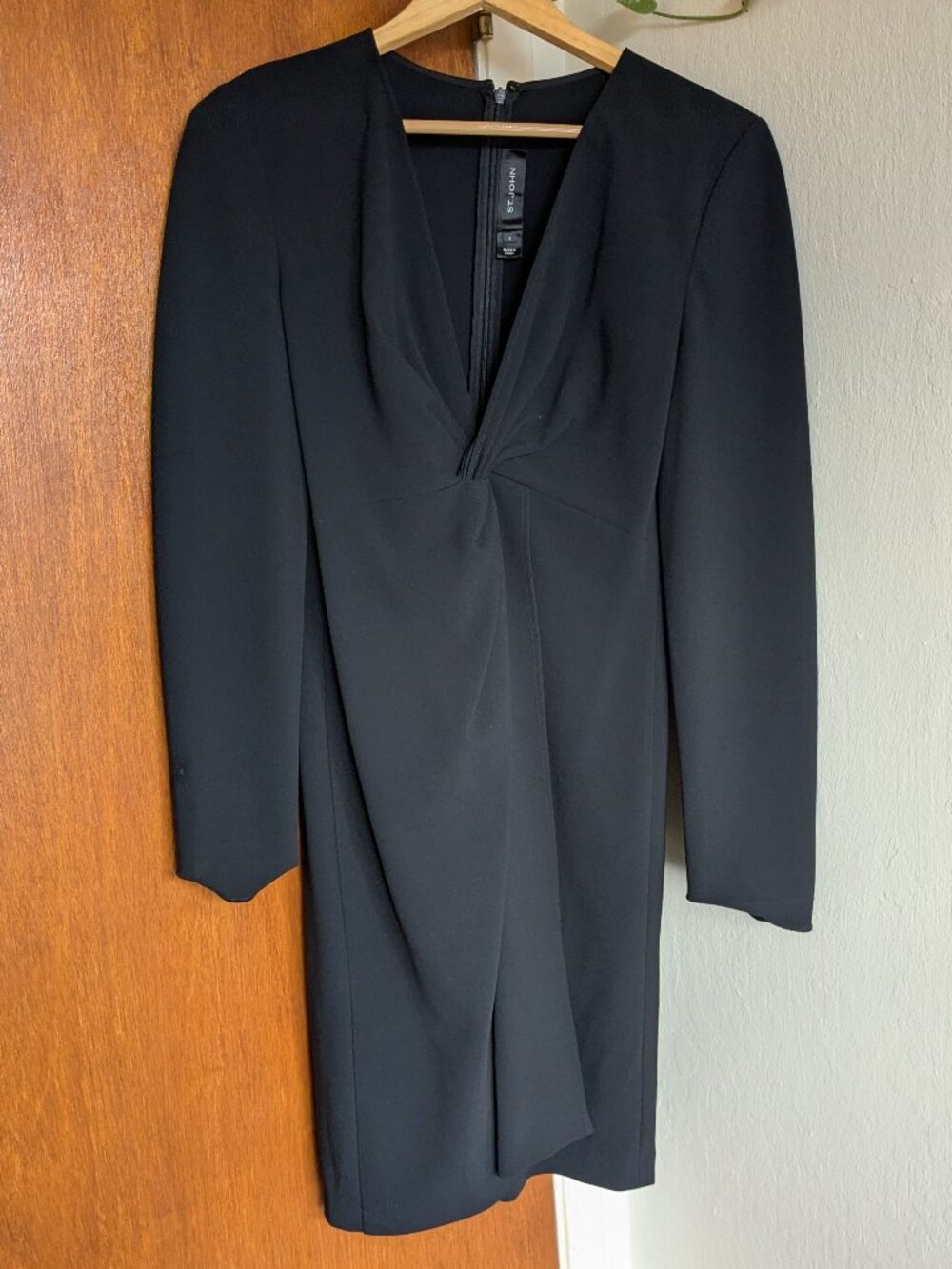 St John Black Dress Twist Front V Neck Long Sleeve Size 8